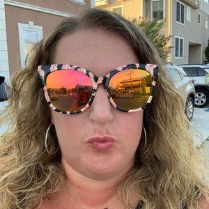 Meet your Posher, Kelly